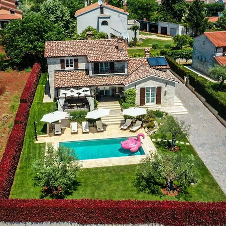 Elizabet Bei Porec Mit Pool Dom wakacyjny *