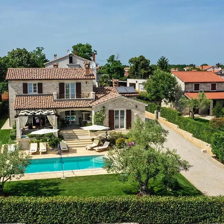 Semesterbostad Elizabet Bei Porec Mit Pool