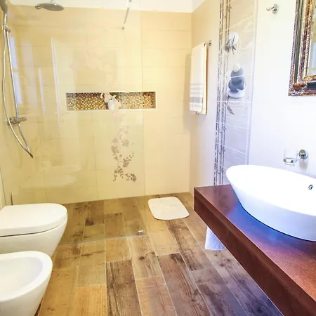 Elizabet Bei Porec Mit Pool Holiday home
