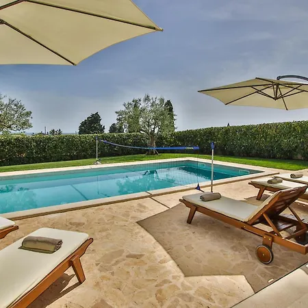 Elizabet Bei Porec Mit Pool * Babici